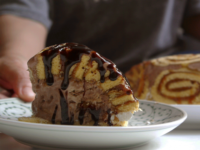 Gastronom A Torta Helada Postre Helado Con Pionono San Jos Ahora